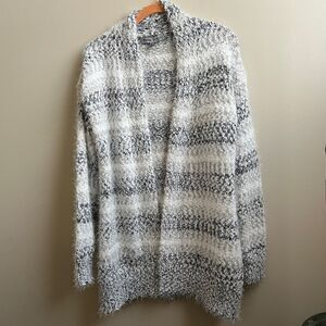 NWT ABSOLUTELY FAMOUS angora-like cardigan sweater Size M